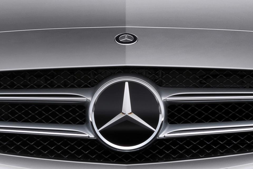 Mercedes-Benz to Cut Jobs Amid Tougher Emissions Rules