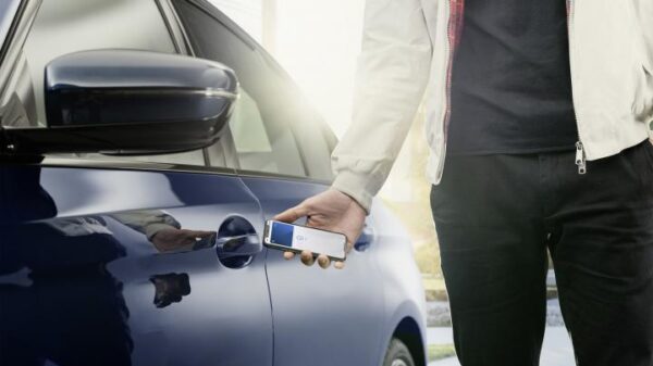 BMW & Apple Announce Car Keys on iPhones